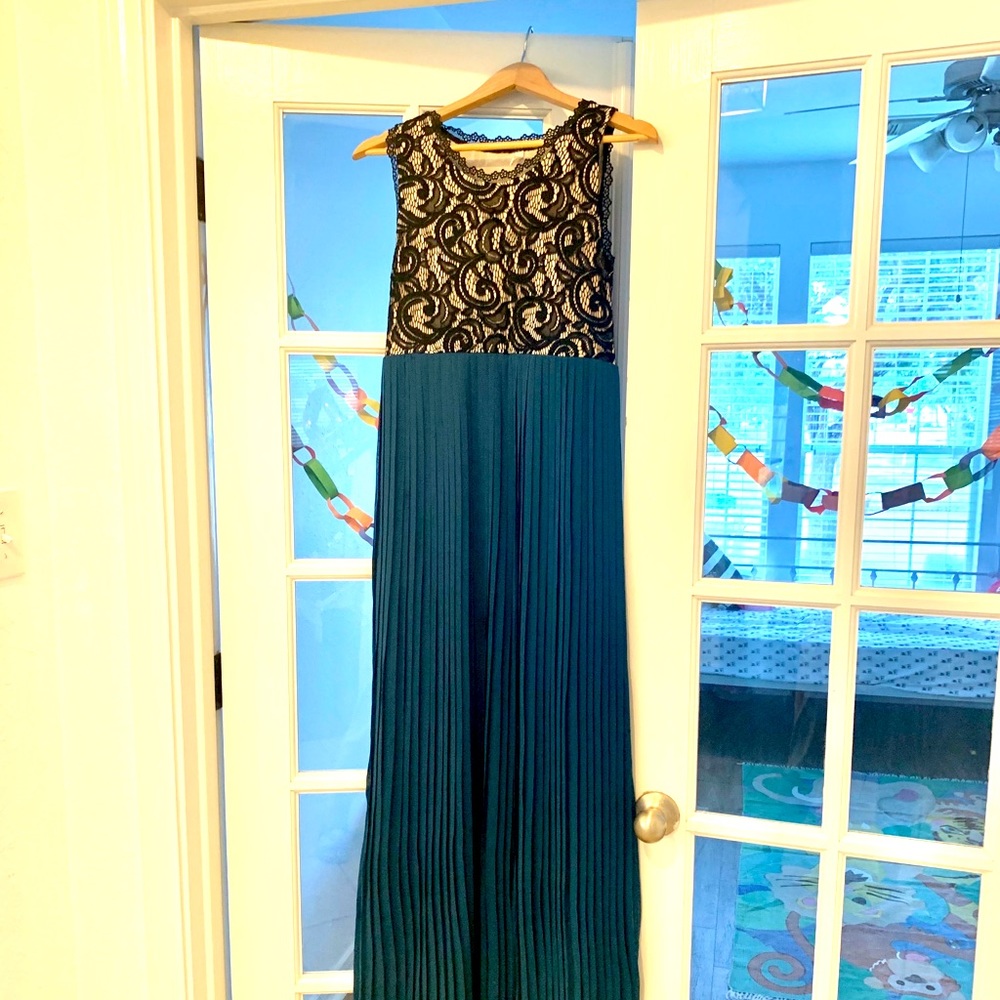 Pinkblush Maternity occasion dress